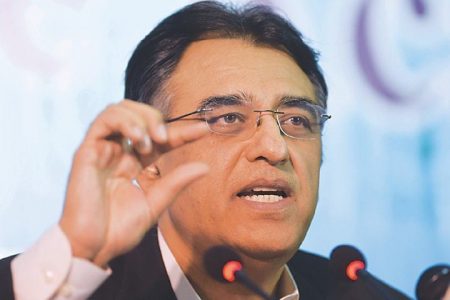 اسد عمر نے بھانڈا پھوڑ دیا