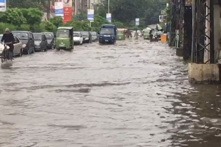 ملک کے مختلف علاقوں میں بارش