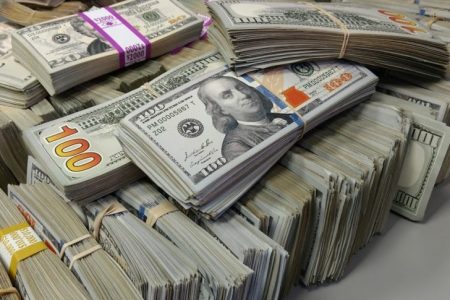 بینکوں کو غیر ملکی کرنسی میں عوام سے کاروبار کرنے کی اجازت