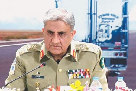 مس ایڈونچر کو ناکام بنانے کے لیے پوری طرح تیار