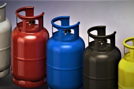 پٹرولیم مصنوعات کی قیمتوں میں کمی کے بعد ایل پی جی بھی سستی