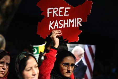 بھارتی وزیراعظم نریندر مودی کو ‘دہشت گرد’ اور ہٹلر سے تشبیہ دیتے ہوئے ‘ایڈولف مودی’ جیسے القابات دیے