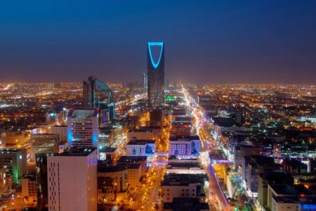 سعودی عرب سے تیل کی مکمل پیدوار ستمبر کے اختتام تک شروع ہو جائے گی
