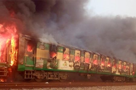 رحیم یار خان، تیز گام ایکسپریس سلنڈردھماکے میں جاں بحق افراد کی تعداد65 ہو گئی،متعددزخمیوں کی حالت تشویشناک
