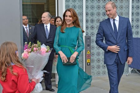 برطانوی شاہی خاندان کے شہزادہ ولیم اور ان کی اہلیہ ڈچز آف کیمبرج کیٹ مڈلٹن آج  پاکستان کے دورے پر آئیں گے