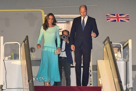 Kate Middleton and Prince William arrive in Pakistan to start royal tour